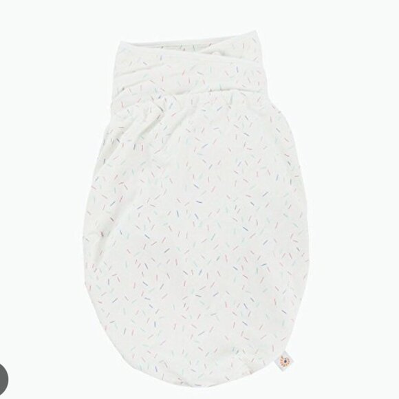 Ergobaby Swaddle Wrap, Original Swaddler, Cupcake - Swacupcake - Picture 1 of 16